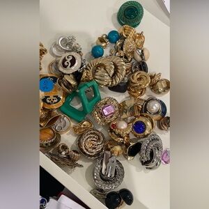 Vintage 80’s clip earrings your choice